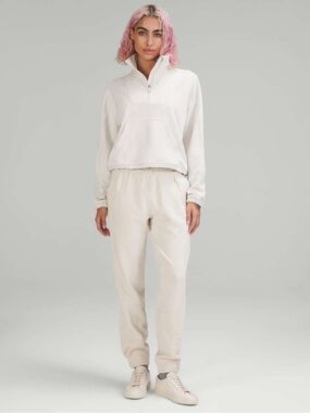 Lululemon Soft Stream Joggers in Cream Size 6